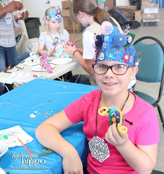 Girl-Scouts-FROZEN-Event-JULY-2014-crowns-3