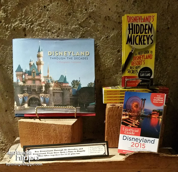 https://hydrangeahippo.com/wp-content/uploads/2014/12/2014-12-2015-Disneyland-Guide-Review-by-Hydrangea-Hippo-On-Par-with-Disney-Books.jpg