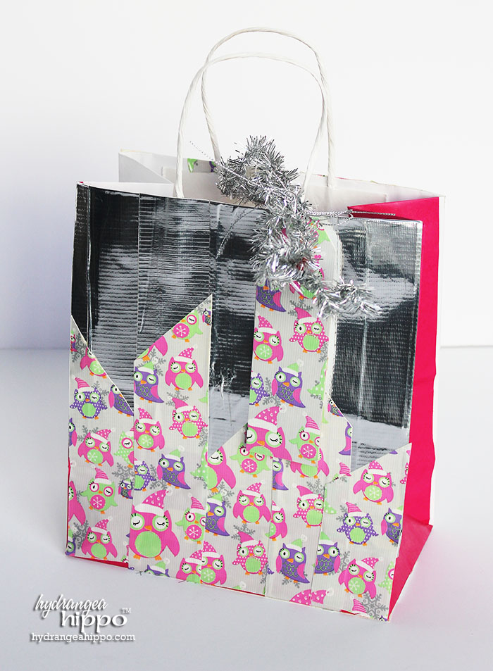 2014-12 Duck Tape Gift Bag with Christmas Tree by Jennifer Priest of hydrangeahippo 7