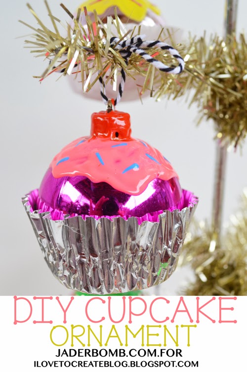 Day 2 - cupcake ornament by jader bomb
